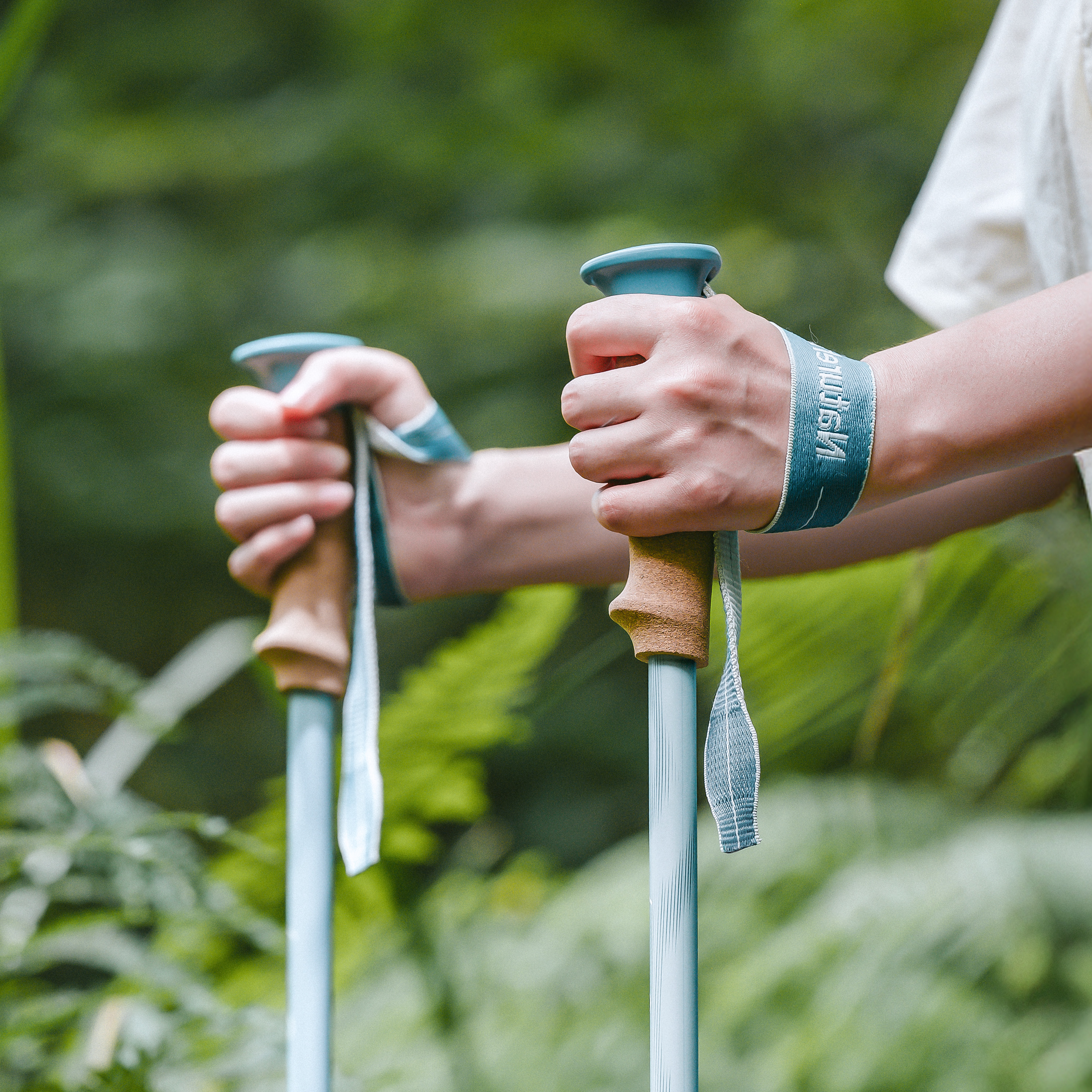 Naturehike NatureSea teleskopická treková hůl 214 g - světle modrá